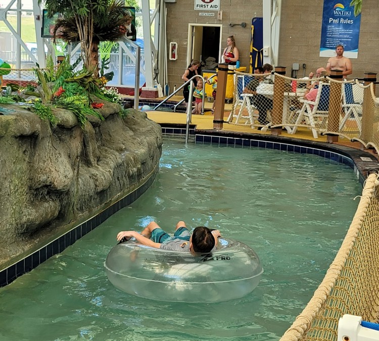 WaTiki Indoor Waterpark Resort (Rapid&nbspCity,&nbspSD)